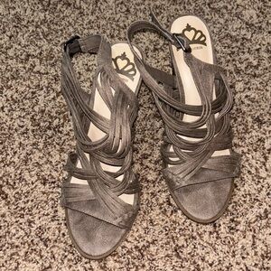 Like new gray wedges
